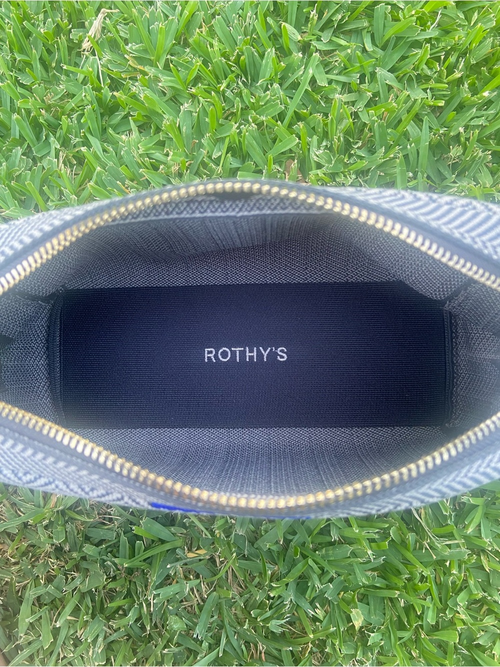 NWT Retired Rothy’s Universal Pouch in “Iron Herringbone” - Picture 7 of 11